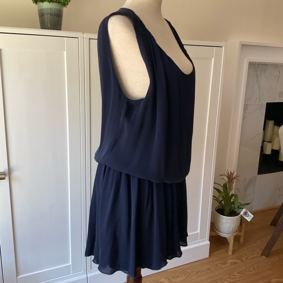Alice + Olivia Silk Sleeveless Midi Dress Keyhole Back in Navy Size S/P - Picture 4 of 14